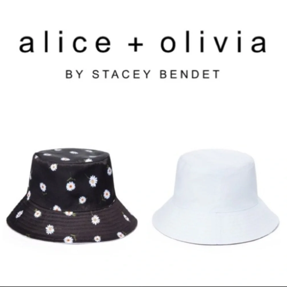 ๐ธHost Pick๐ธAlice + Olivia | Reversible bucket hat - Picture 1 of 4